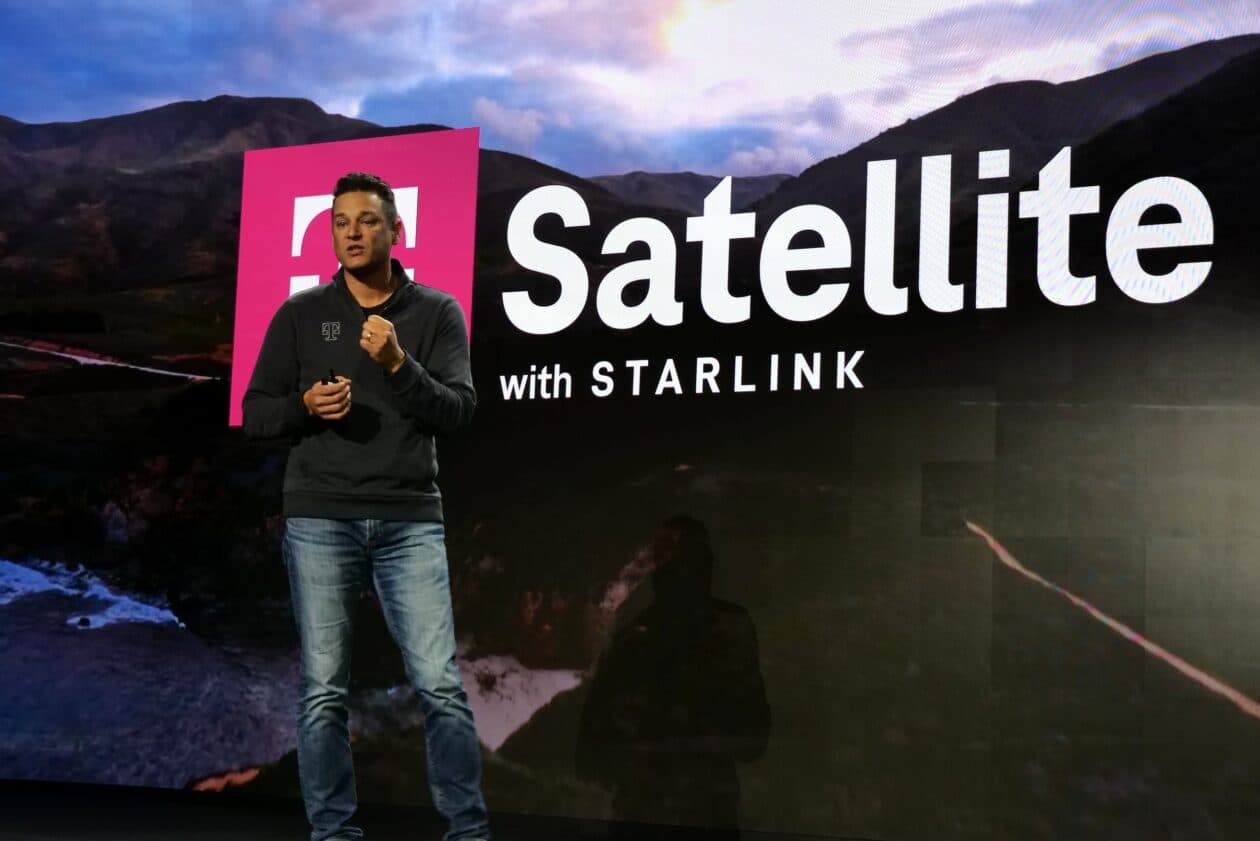 T-Mobile enlists Starlink satellites for new ‘SuperBroadband’ business internet service