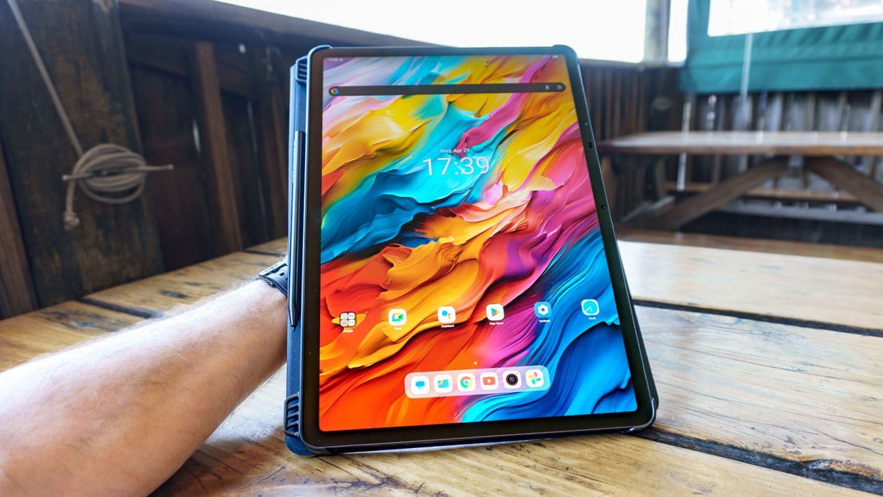 I thought smaller was better until I tried a massive 14-inch tablet that feels like a clipboard