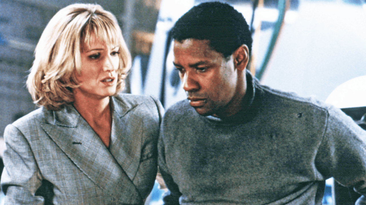 30 years ago, Denzel Washington and Russell Crowe teamed up for this sci-fi action movie about the dangers of AI — and you can stream it for free