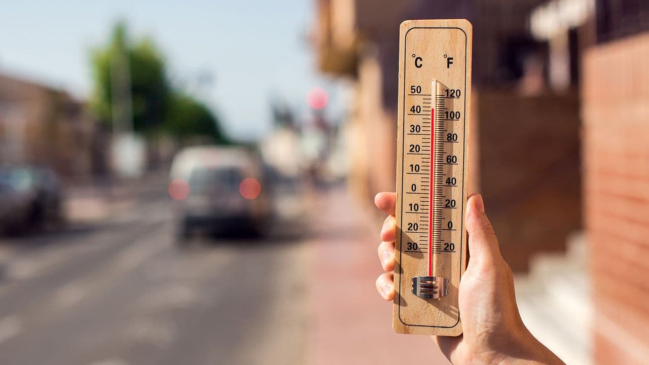 I perform a 'night flush' on my home to beat the heatwave throughout summer — and it works a treat for keeping cool