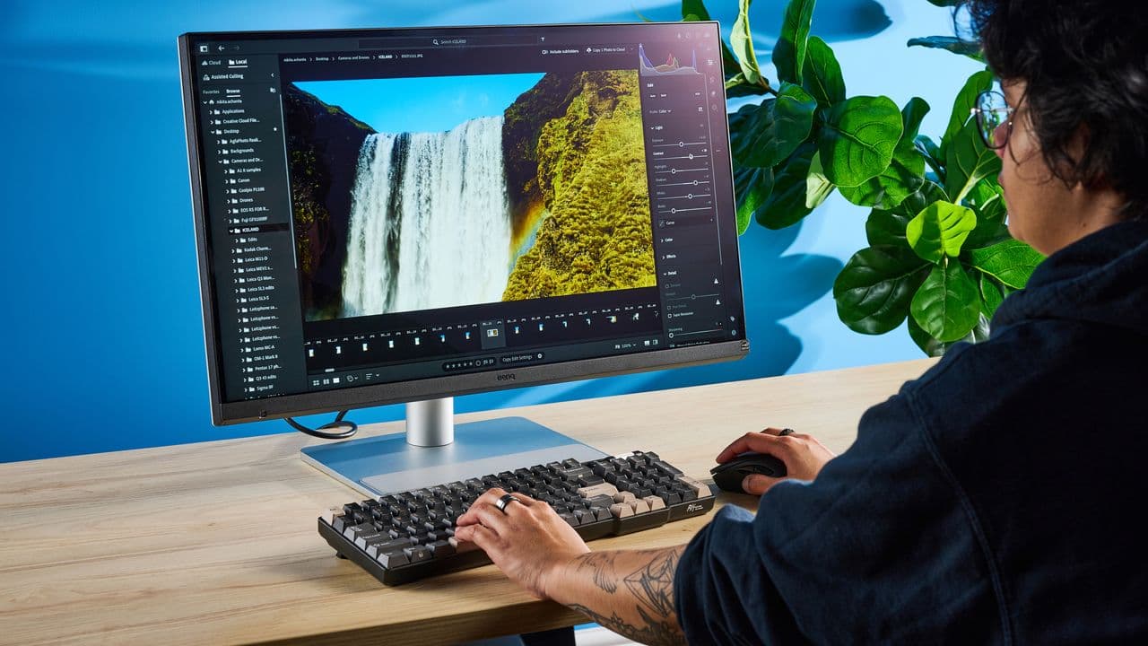 I just tested ‘the perfect monitor for MacBook users’ with Nano-texture glass — and it's $600 cheaper than the Apple Studio Display
