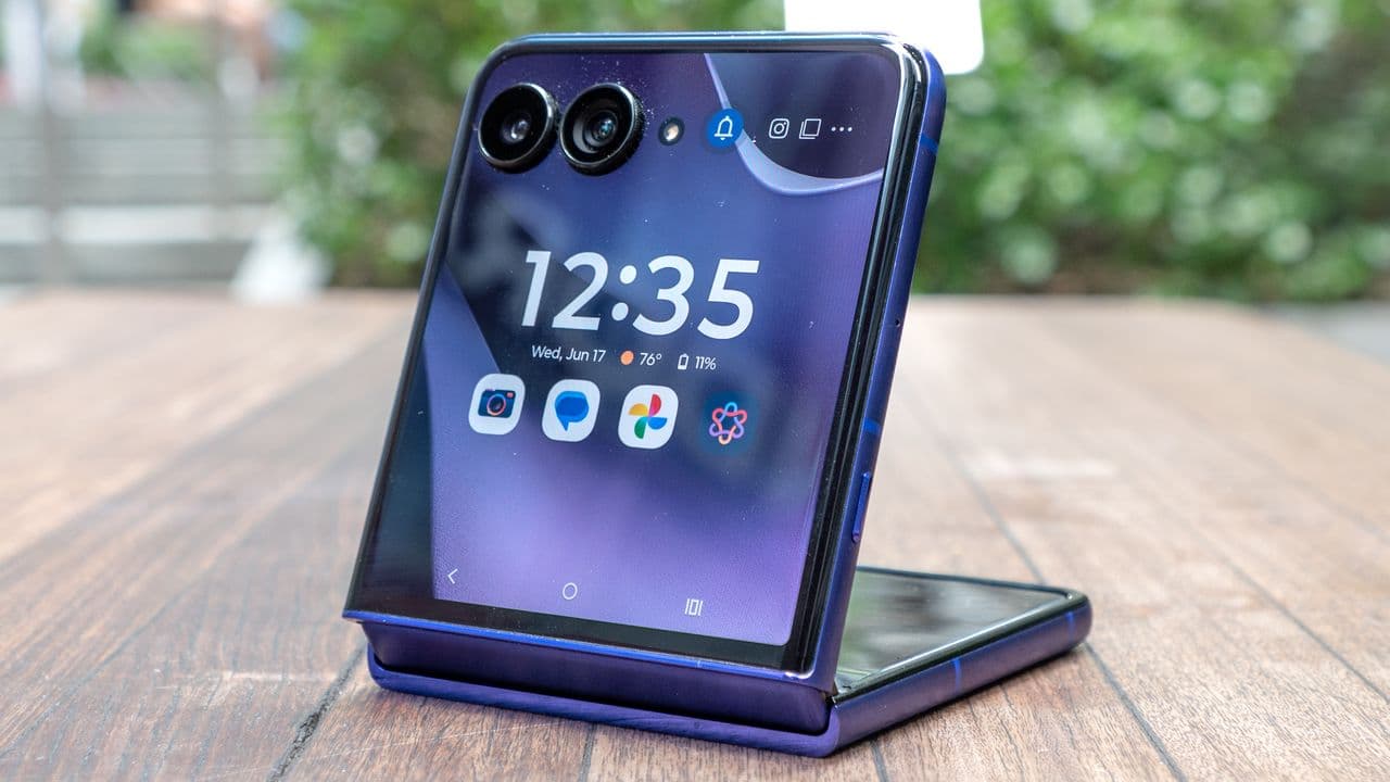 Motorola Razr Ultra 2026: Luxury Unfolded, But at What Cost?