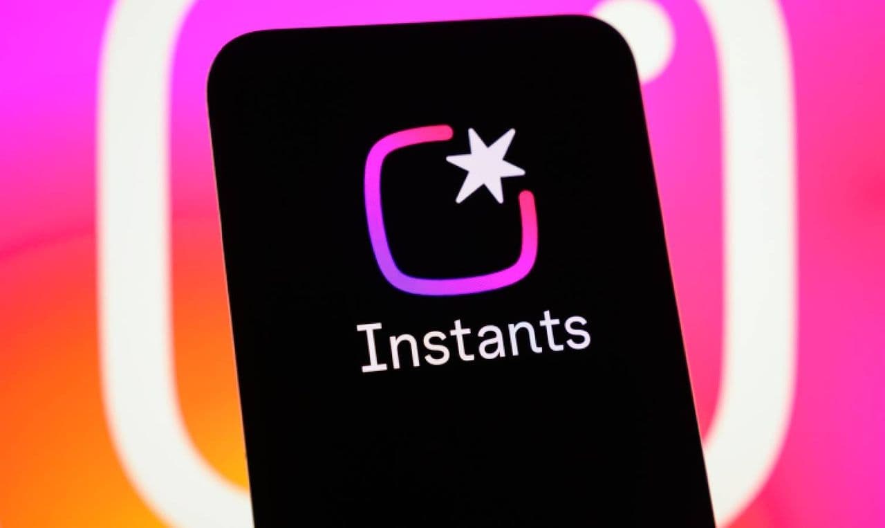 What is an instant on Instagram? How to use the latest feature that’s taking on Snapchat