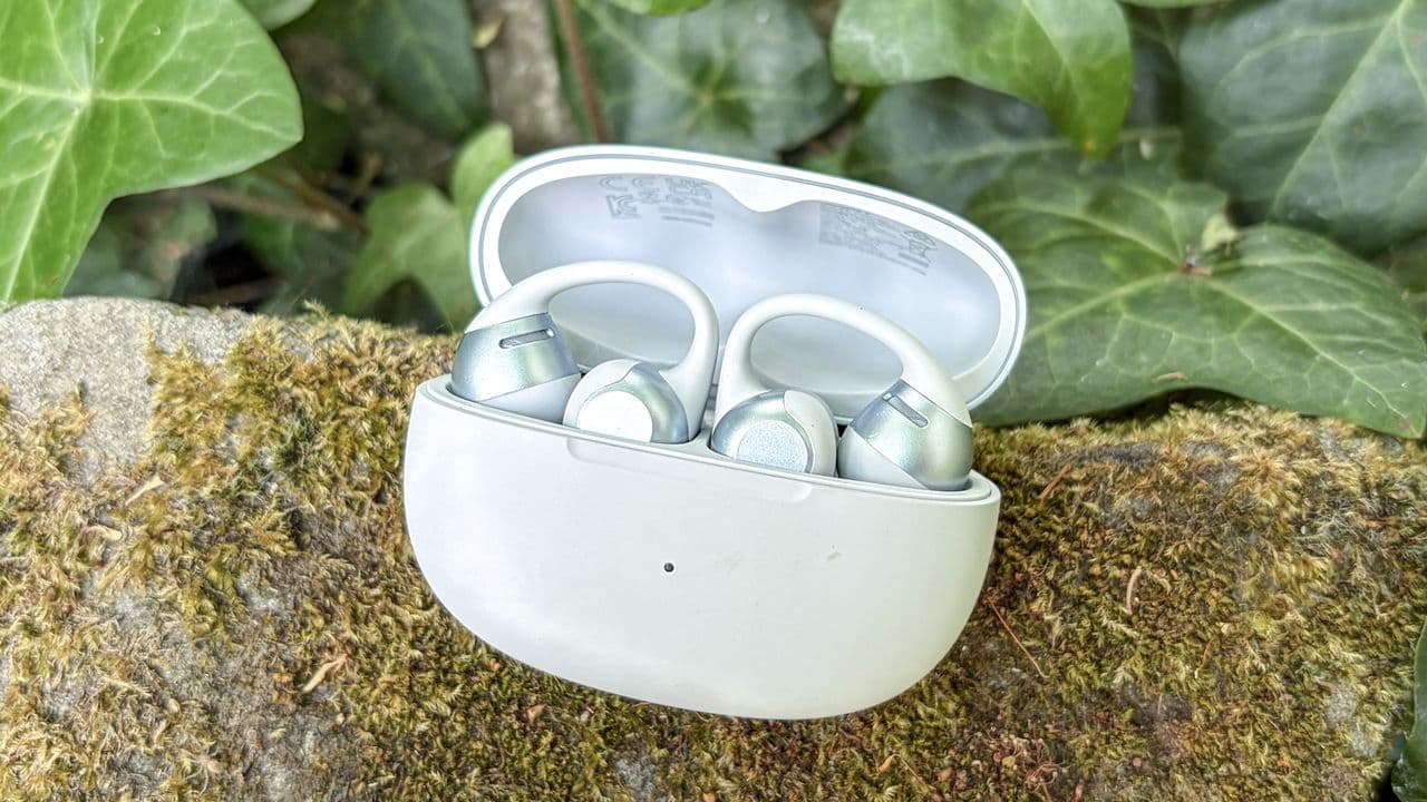 I tested the new Shokz OpenDots 2 headphones for three weeks and they’re better value than the Bose Open Ultra Earbuds
