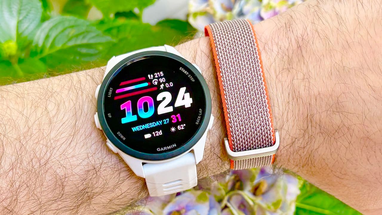 Fitbit Air versus Garmin Forerunner 70: Readers share their strong preferences