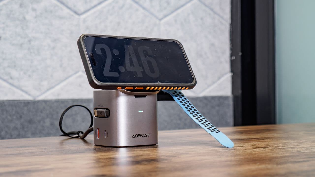 I tested this 6-in-1 MagSafe GaN fast charger — and now it's the only charger I need on my desk