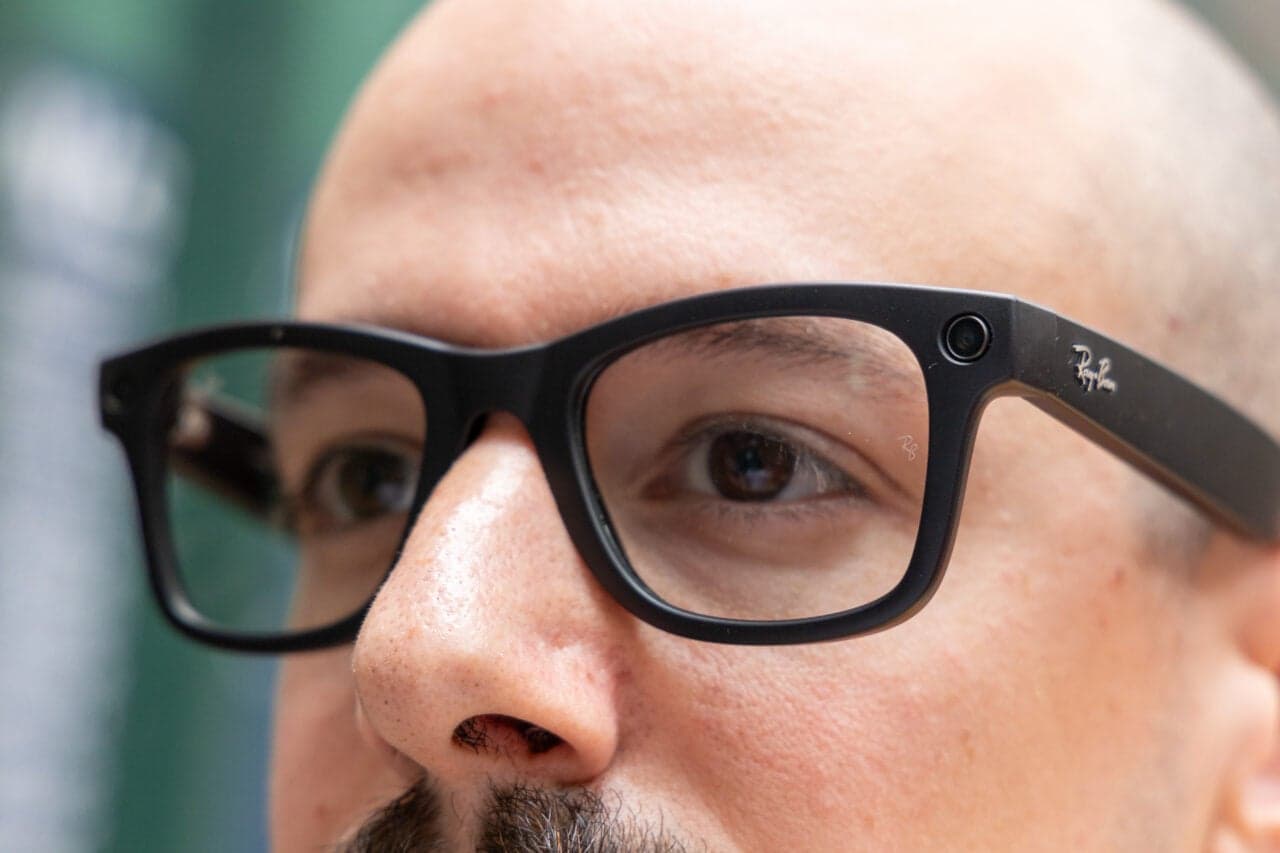 Meta Proposes 'Social Learning' as Solution for Smart Glasses' Privacy Issues