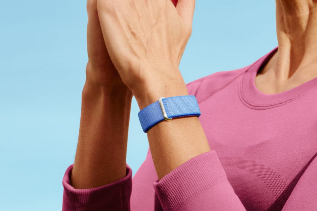 Google’s Screenless Fitbit Air Relies on Gemini to Be Your Personal Health Coach