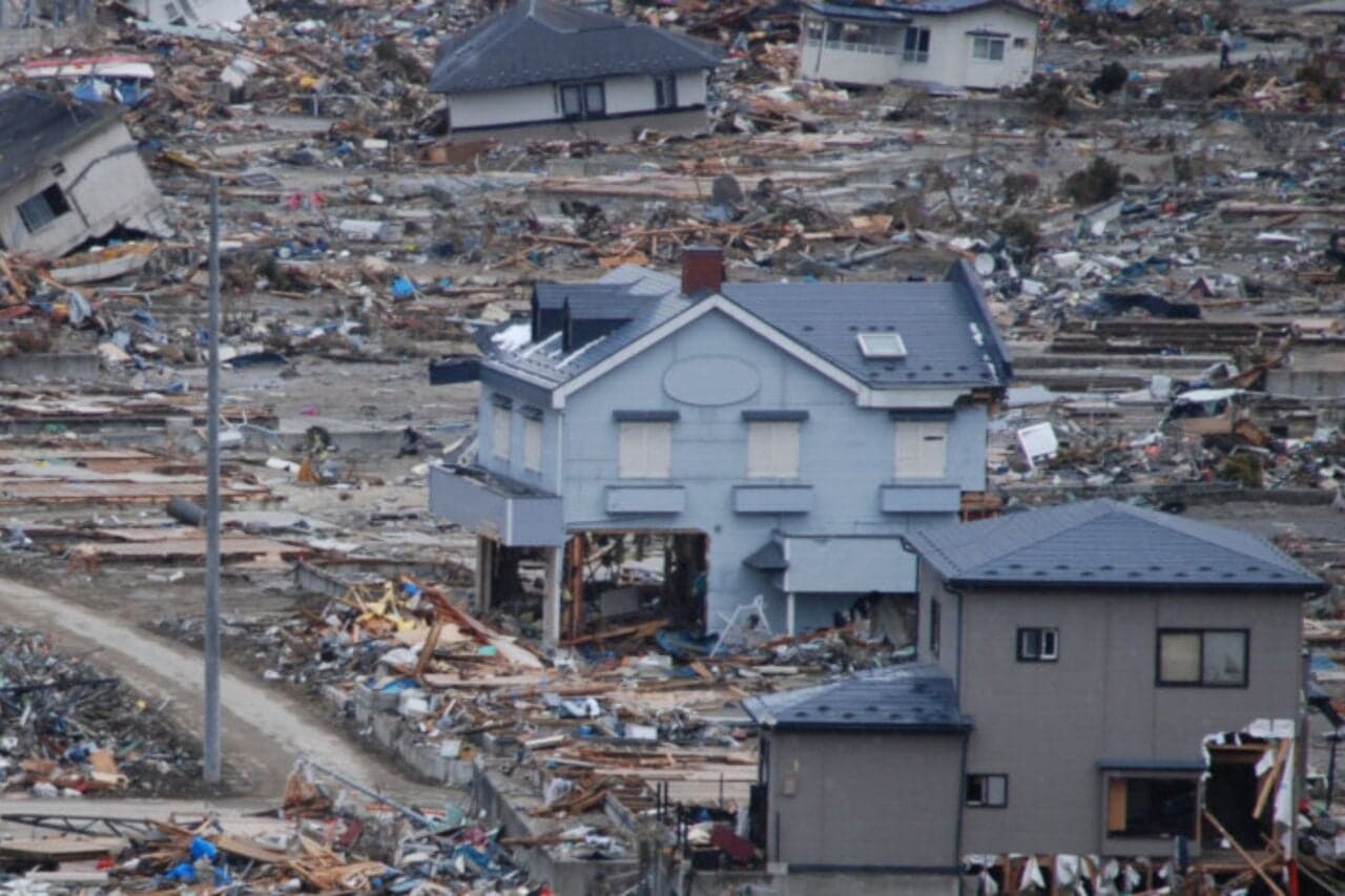 Tohoku Earthquake Triggered Seismic Wave That Altered Japan's Position