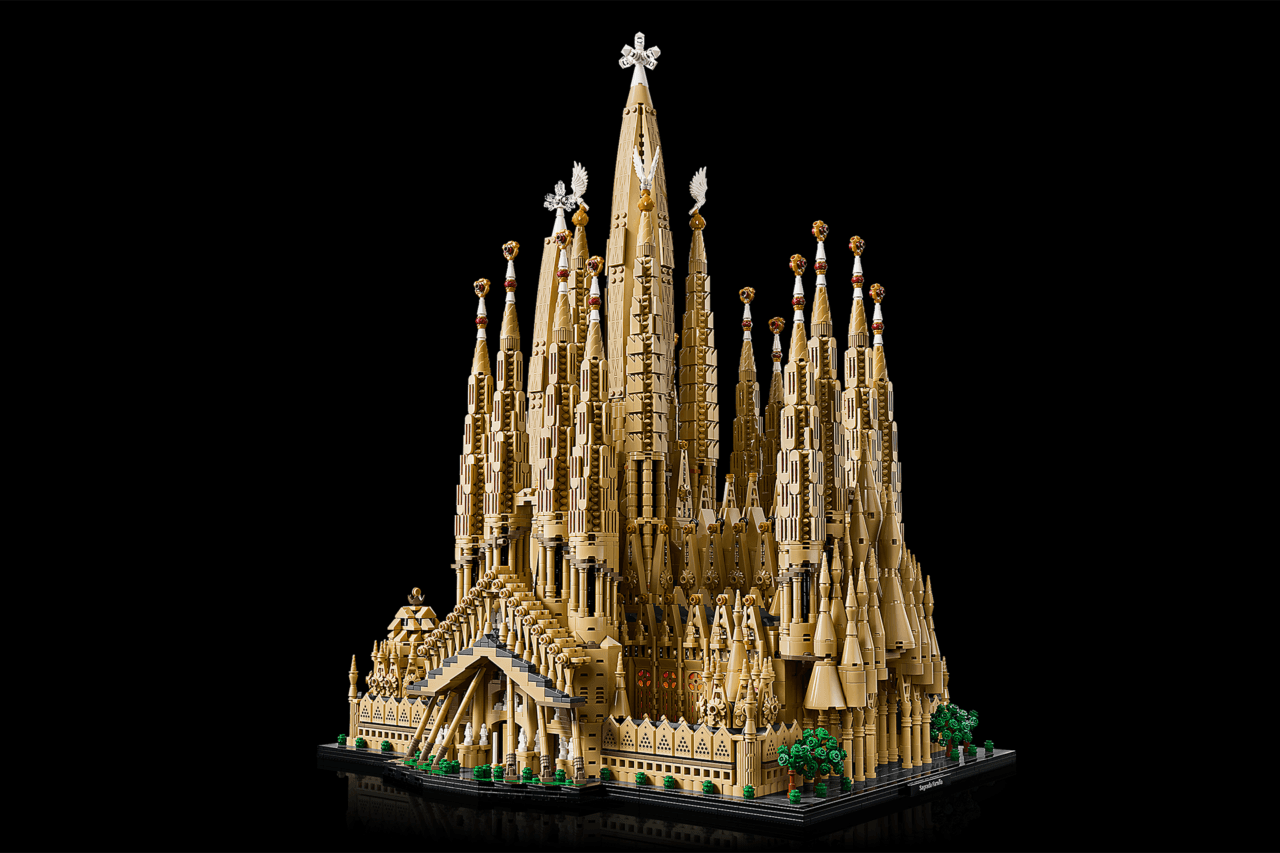 Lego Announces Largest Set Ever, a 12,060-Piece Replica of the Sagrada Família