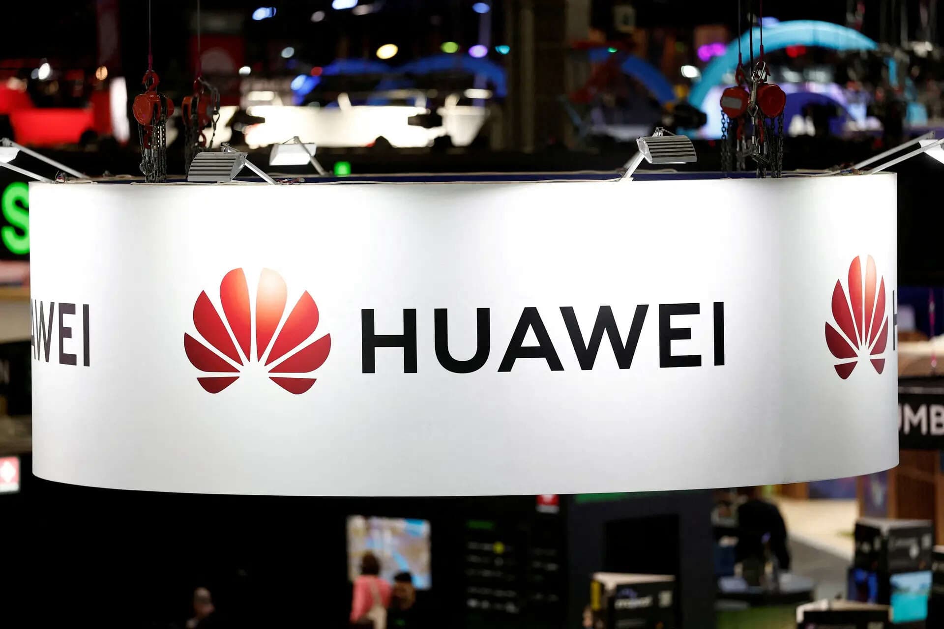 Huawei commits $10 billion to boosting computing power for smart driving