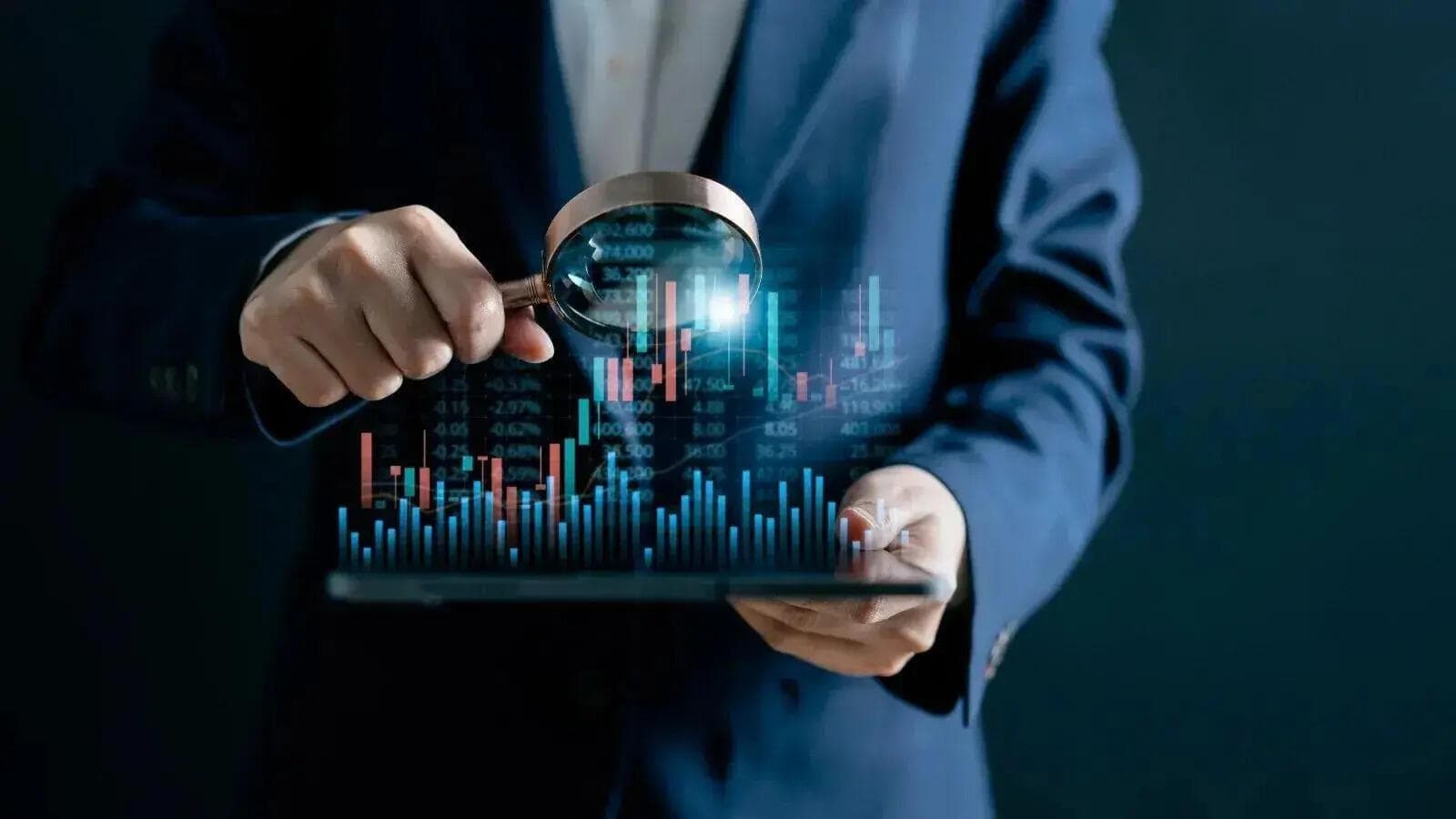 IT majors' shares fall following mixed results, weak outlook