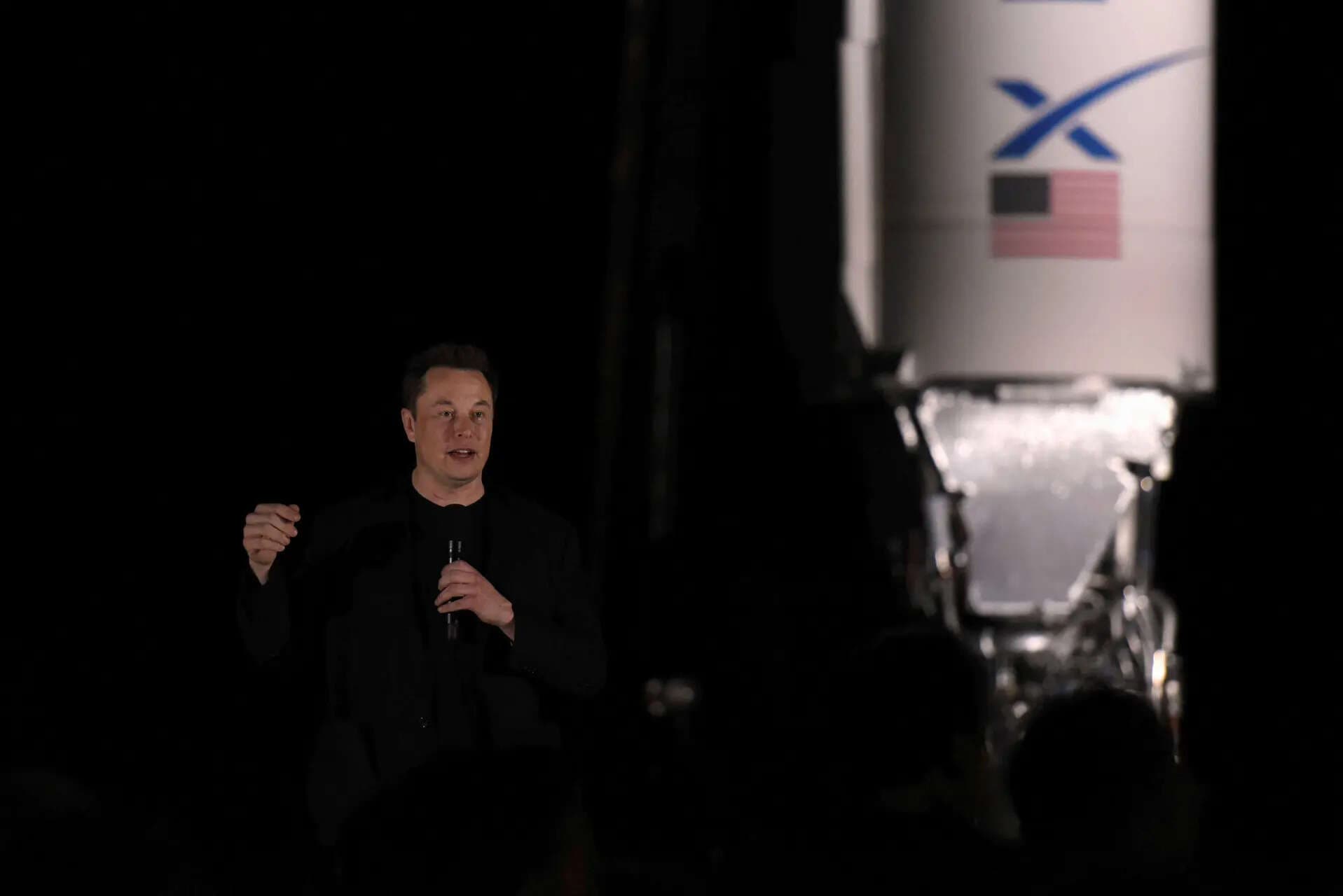 SpaceX ties Musk compensation to Mars colonisation goal