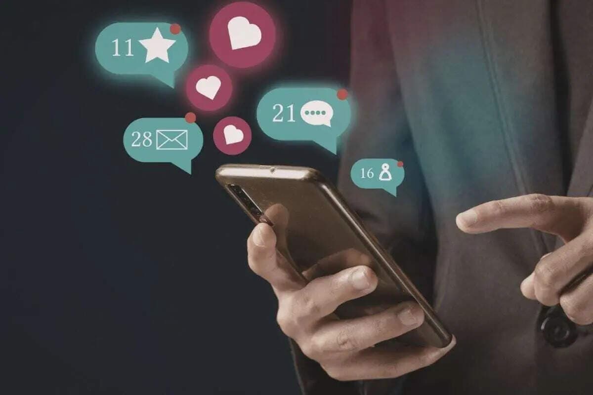 US lawmakers take on AI chatbots, fraud in new bills