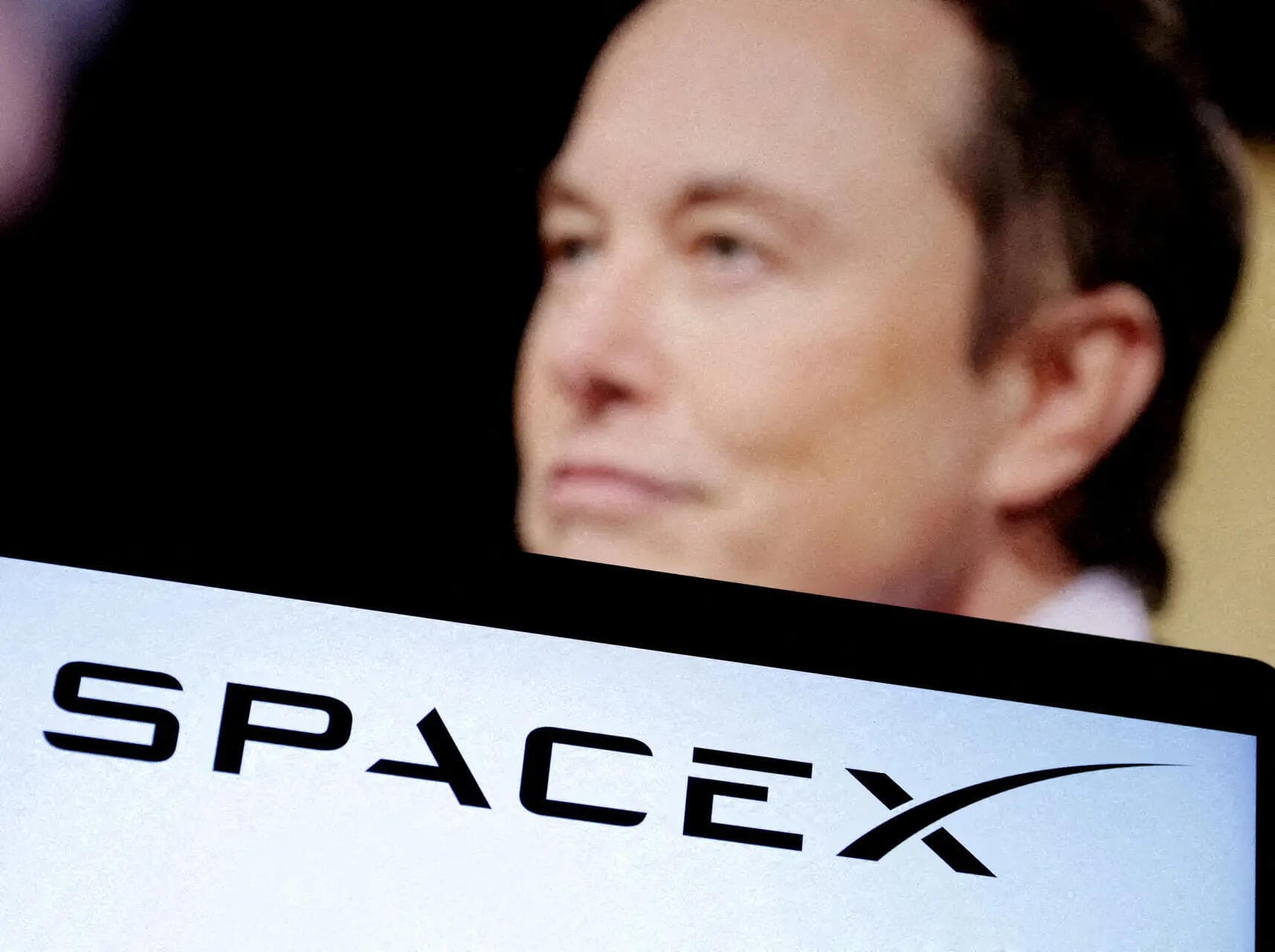 Only Elon Musk can fire himself from SpaceX, filing shows