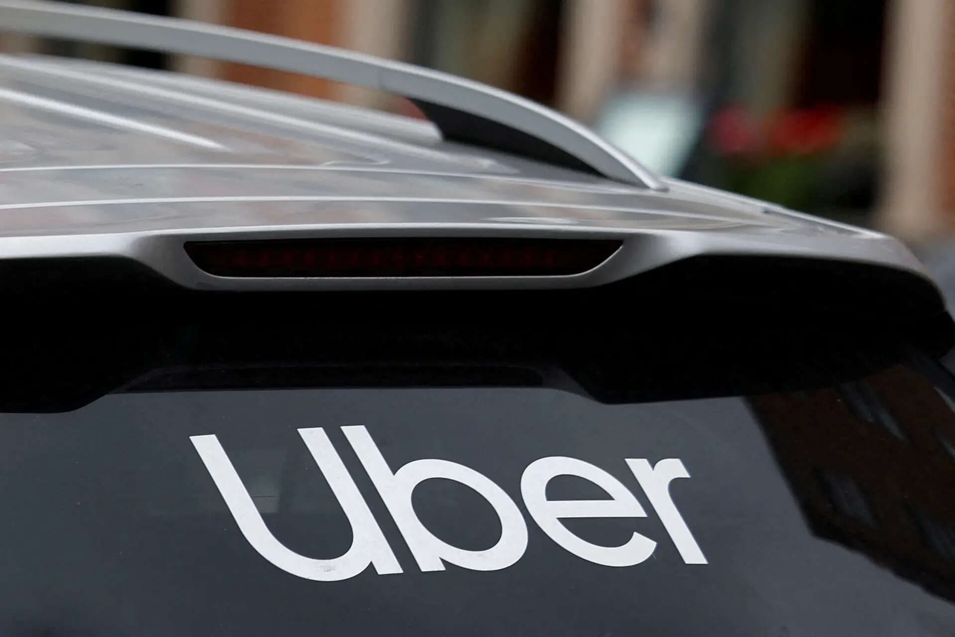 Uber taps Expedia to add hotel bookings in super app push