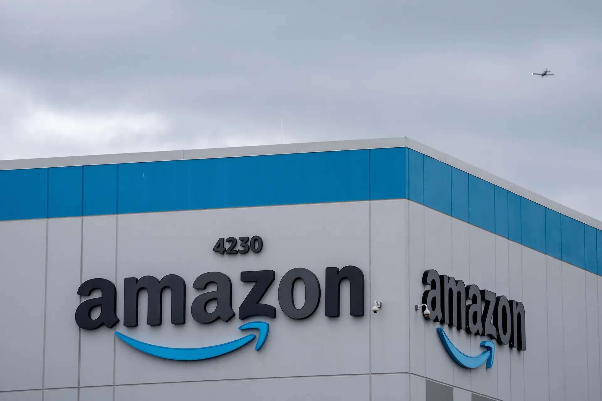 Amazon beats quarterly cloud growth estimates on strong AI demand; AWS revenue jumps 28%