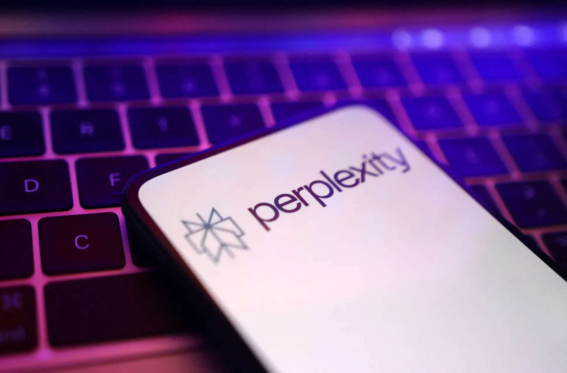 Perplexity plans 2028 IPO regardless of Anthropic or OpenAI listings, CNBC reports