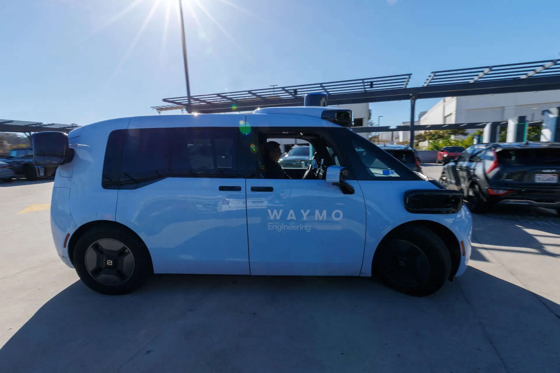 Waymo Robotaxis Involved in Multiple Construction Zone Crashes in India Recalled