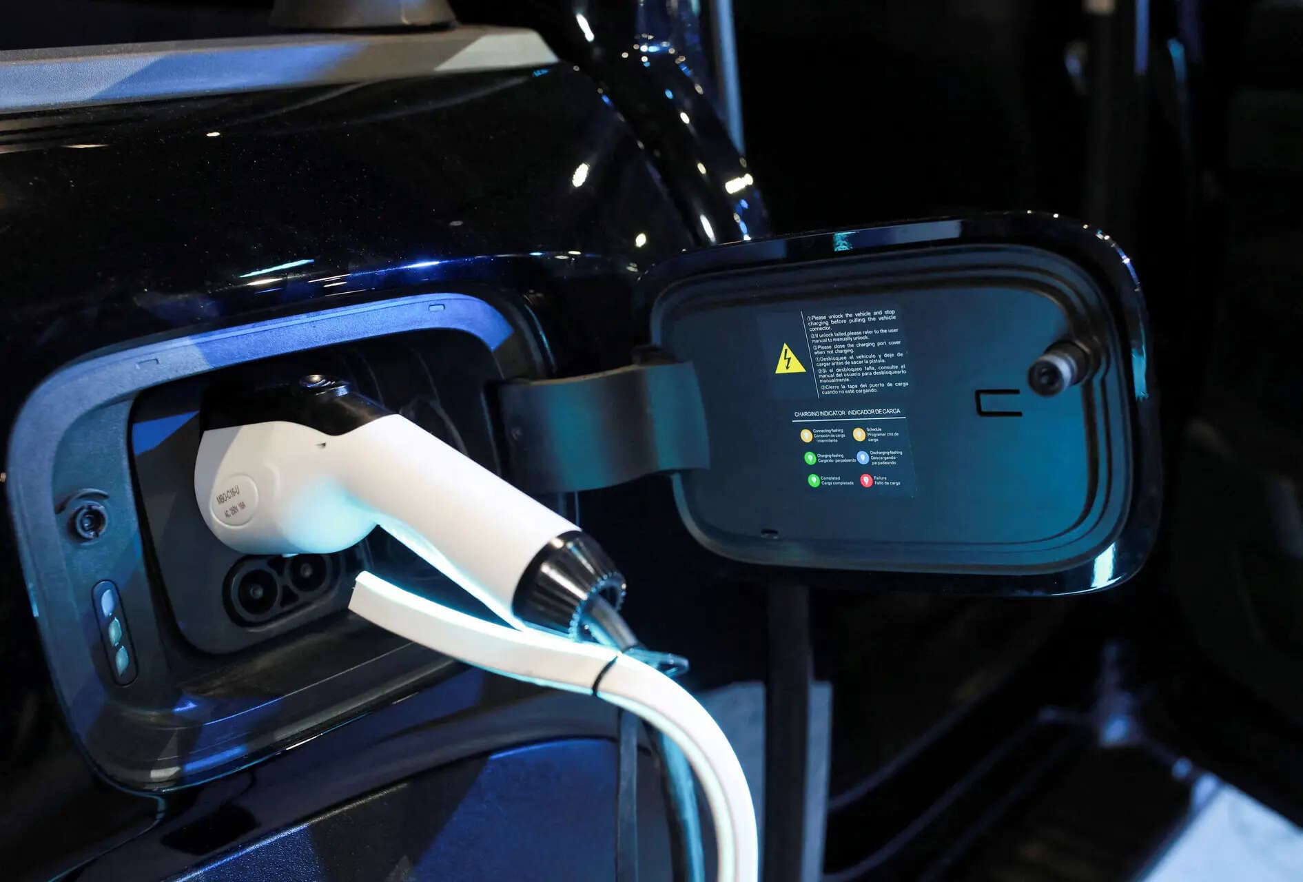 India Blocks Chinese Electric Car Makers, but Not Their Innovations