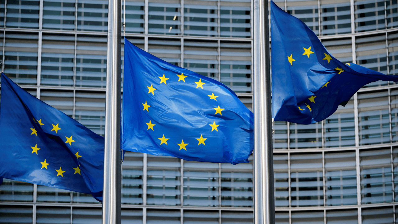 EU targets Amazon, Microsoft cloud units for Big Tech "gatekeeper" rules