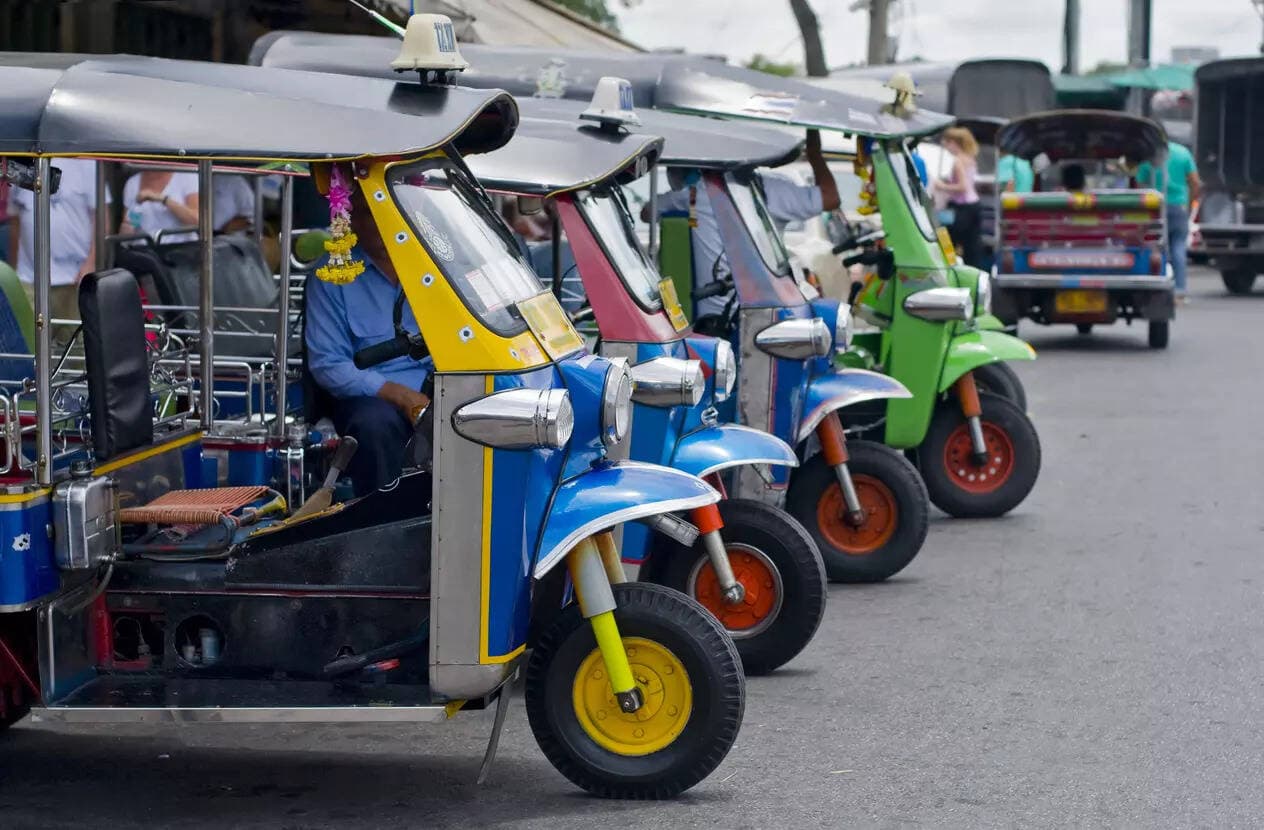 MeitY Orders Google and Apple to Remove Rogue e-Rickshaw Apps