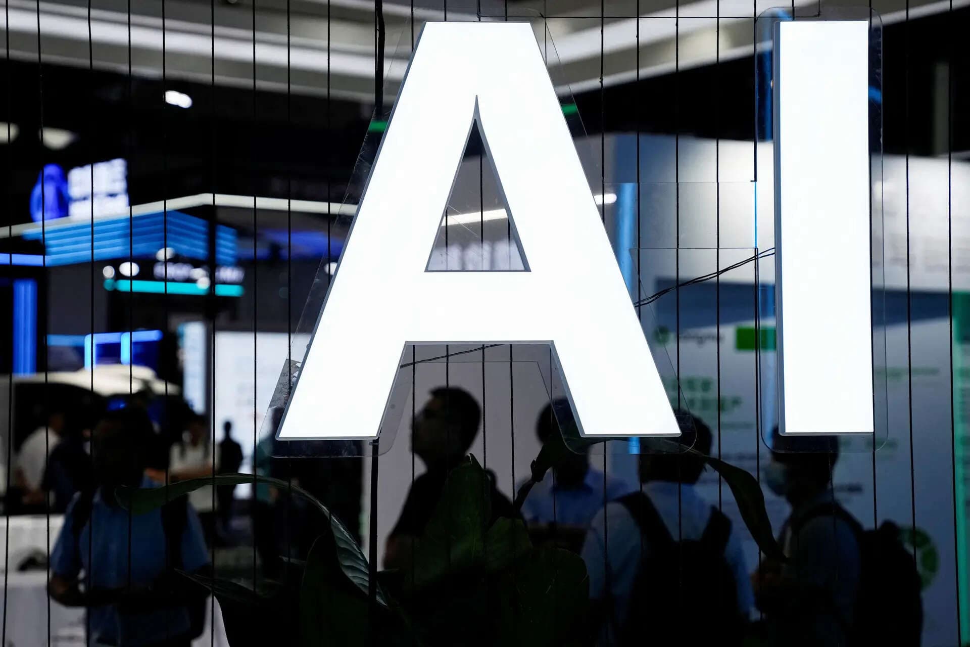 Indian Markets Steady Amid AI Warnings, Defence Firms Shine
