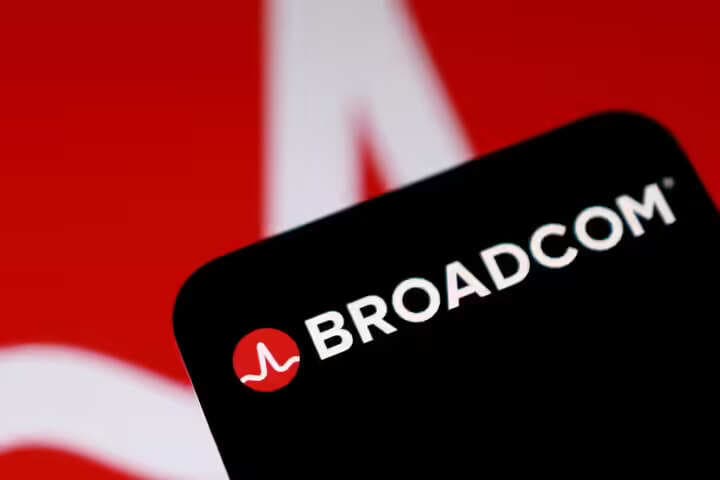 Apple Pumps in $30 Billion for India Expansion of Broadcom Chip Production