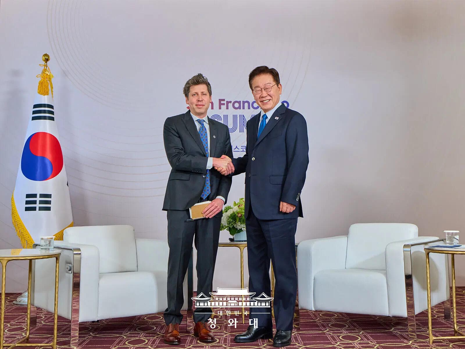 Altman Puts South Korea in Spotlight as OpenAI's Hardware Testbed