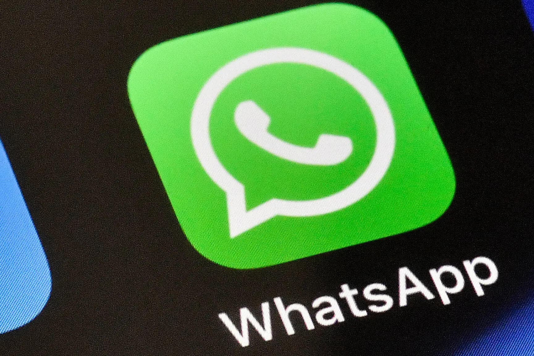 WhatsApp's New Proposal: Tackling Business Messages with a Folder Shuffle