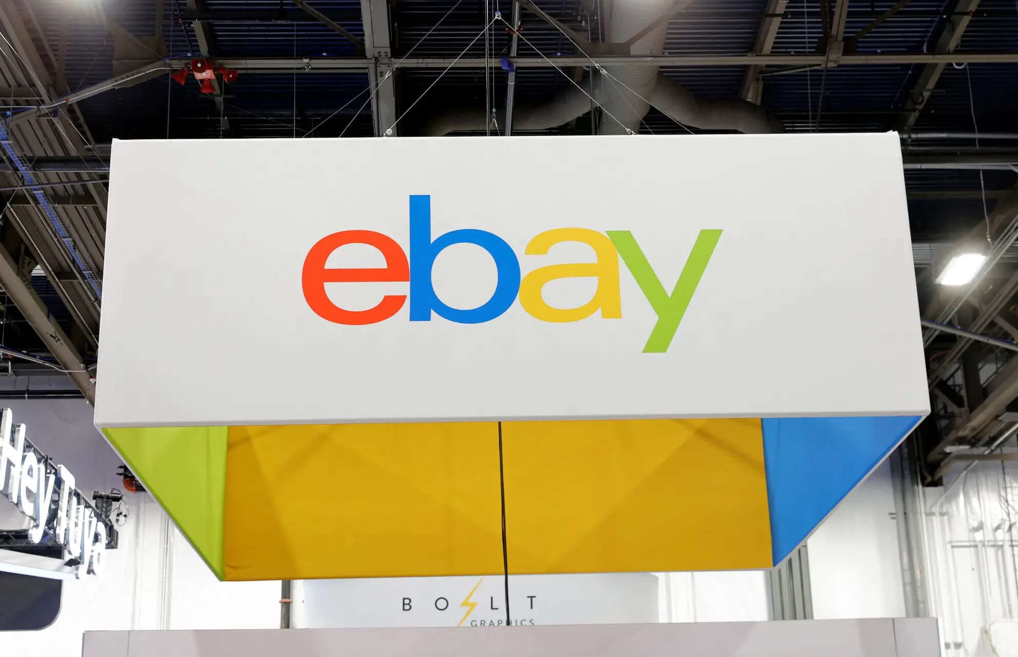 E-commerce Surge: India Sees Luxury Goods Boom