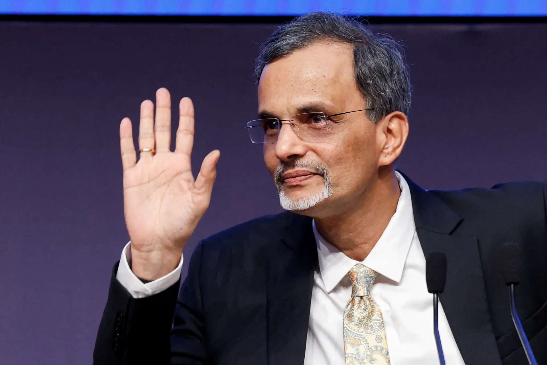 India's Financial Sector Urges Caution as AI Integration Accelerates