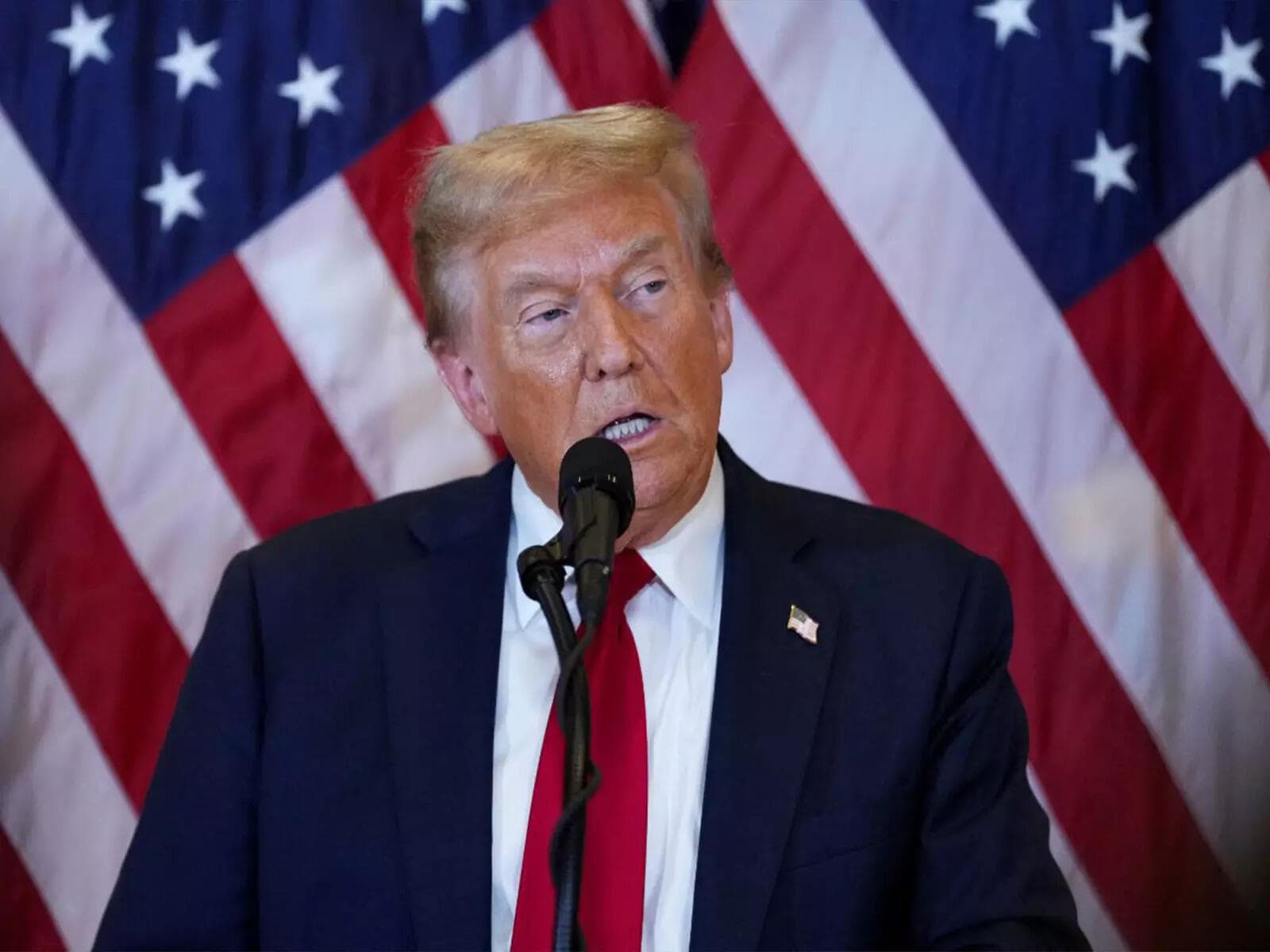US Presidential Candidate Stirs AI Controversy with Congress Regulation Claims