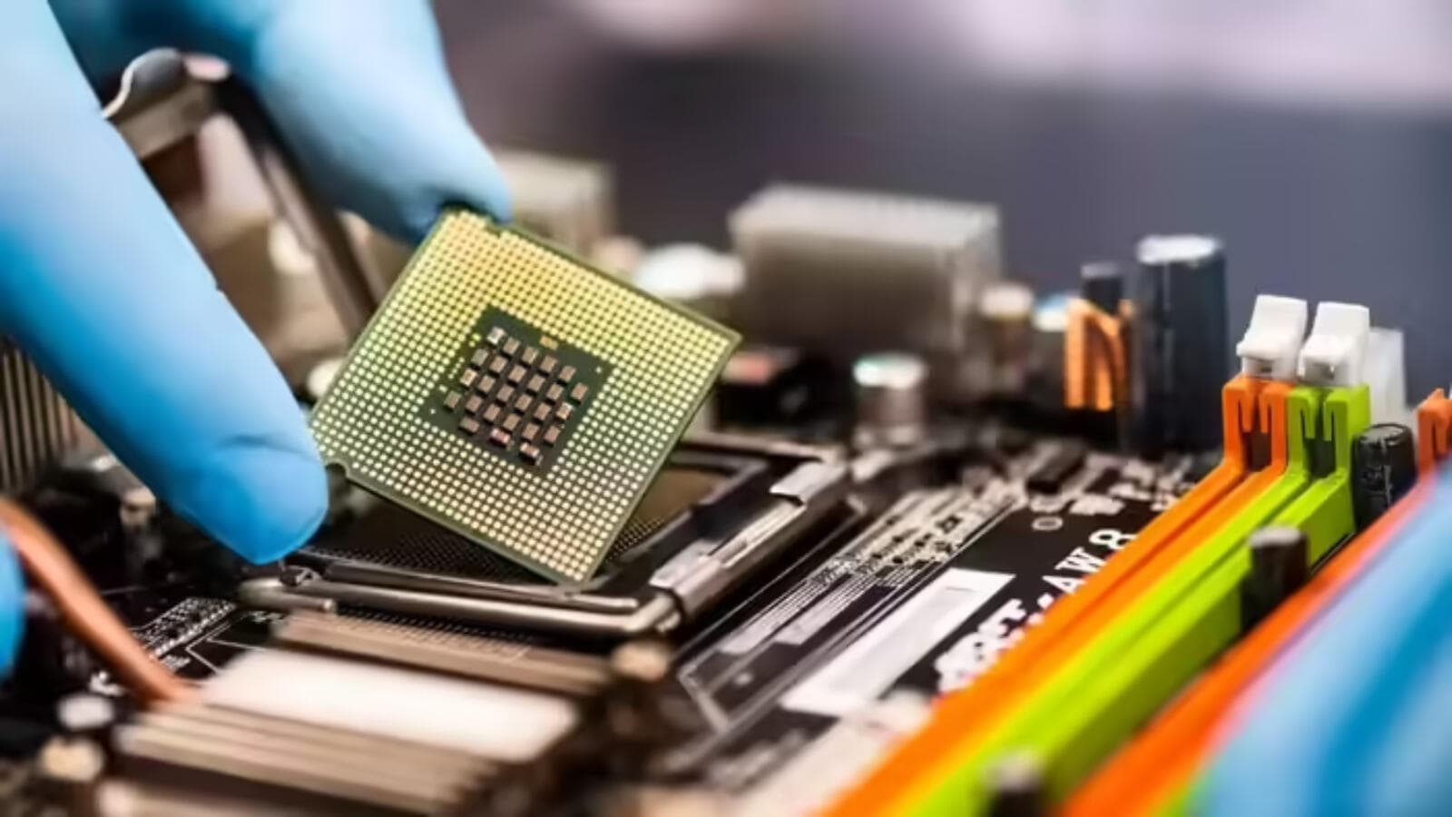 Electronics Hub Transforms India