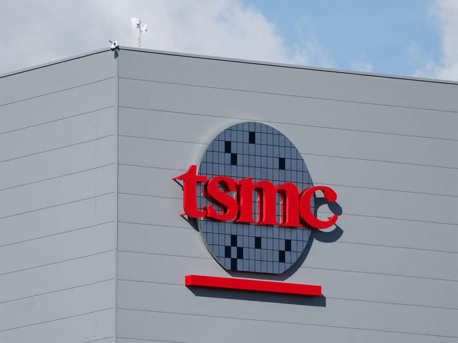 TSMC Unveils Ambitious ₹2.2 Lakh Crore Capacity Expansion Plan Amid AI Surge