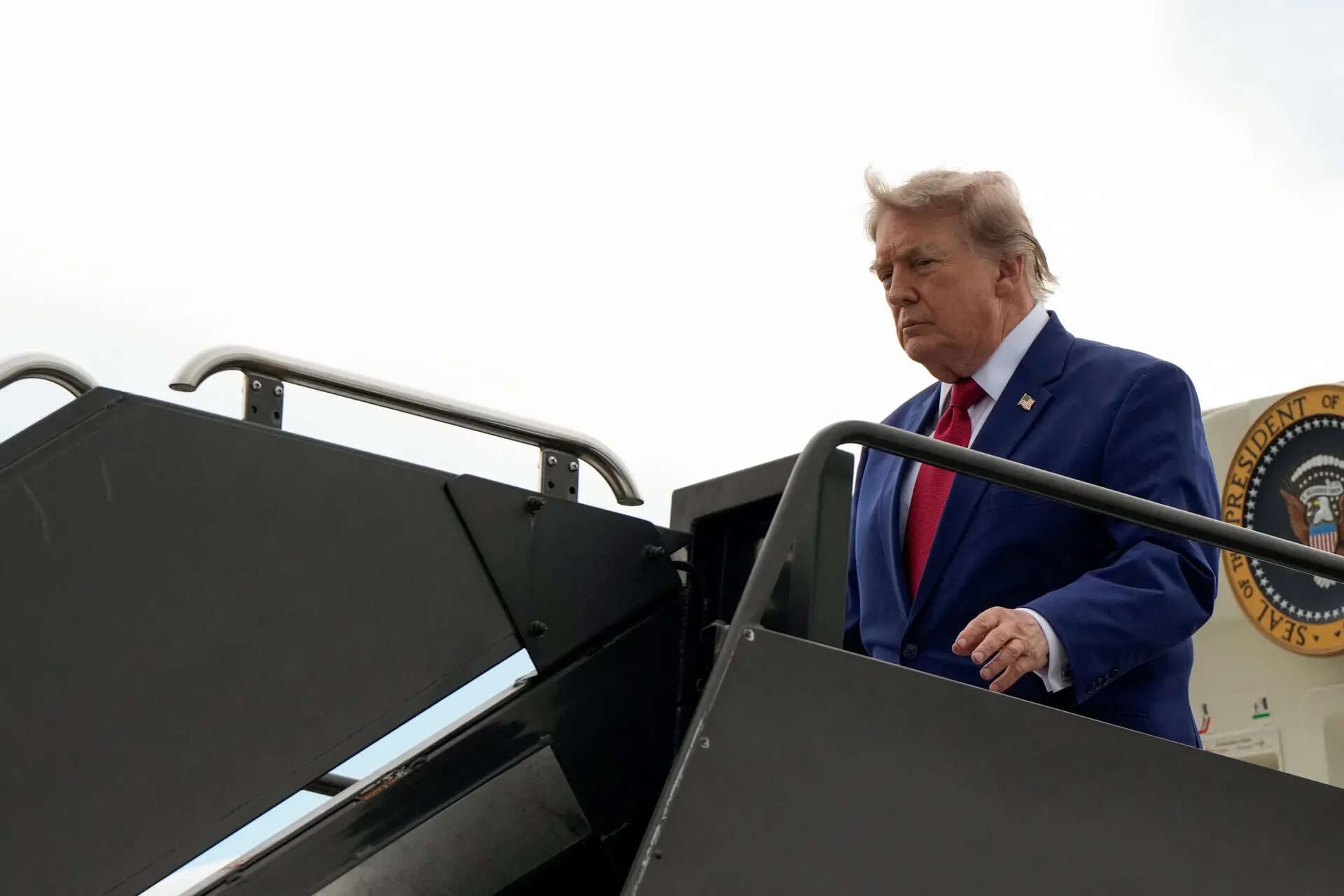 US Clears Path for Crypto Bank With Trump-Backed World Liberty Financial Approval