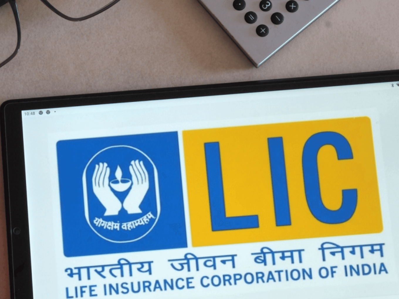 LIC Plans Entry into Fintech with Organic Growth and Partnerships