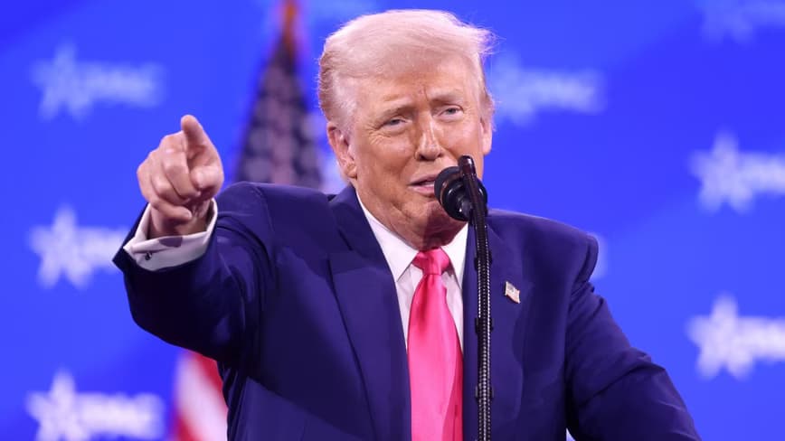 Trump ridicules Zuckerberg and Bezos for excessive flattery, new book reveals
