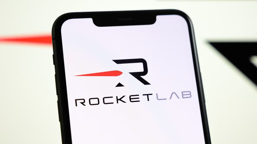 Rocket Lab buys Iridium for $8bn in a bet to become a smaller Starlink