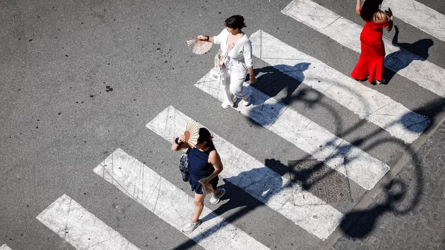 As a deadly heatwave grips Europe, Rome leans on a bracelet to watch its elderly