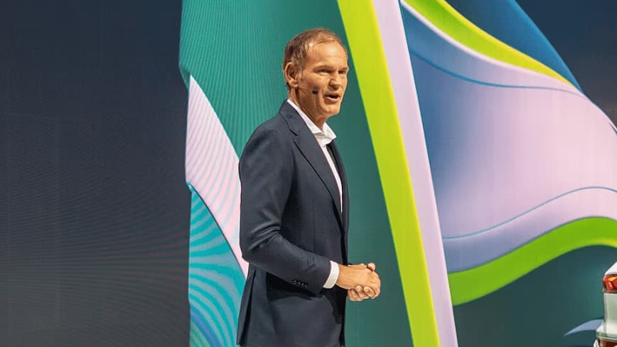 Volkswagen eyes reduction of 100,000 positions in major overhaul