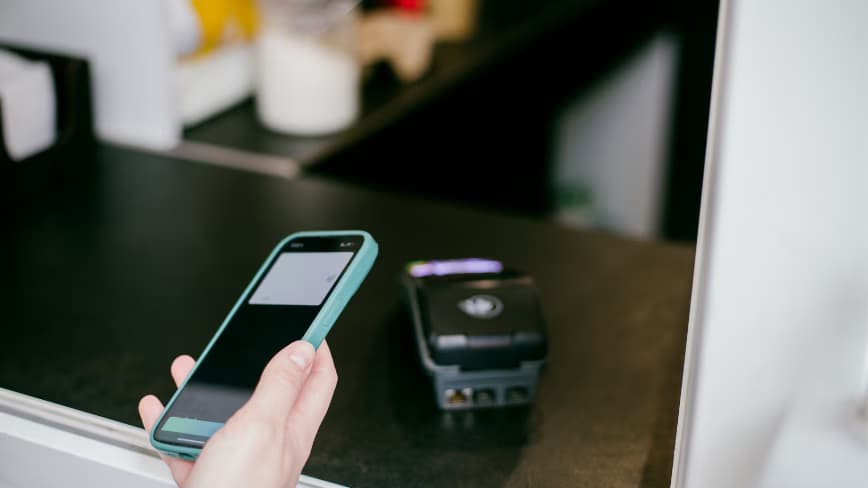 Apple is building a bill-splitting feature that photographs receipts and assigns items to friends