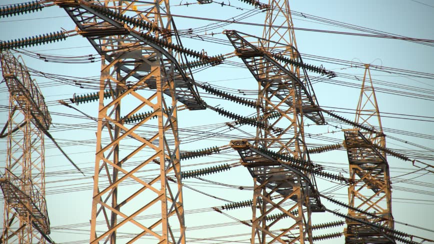EU urges households to reduce electricity consumption amid AI data center demands