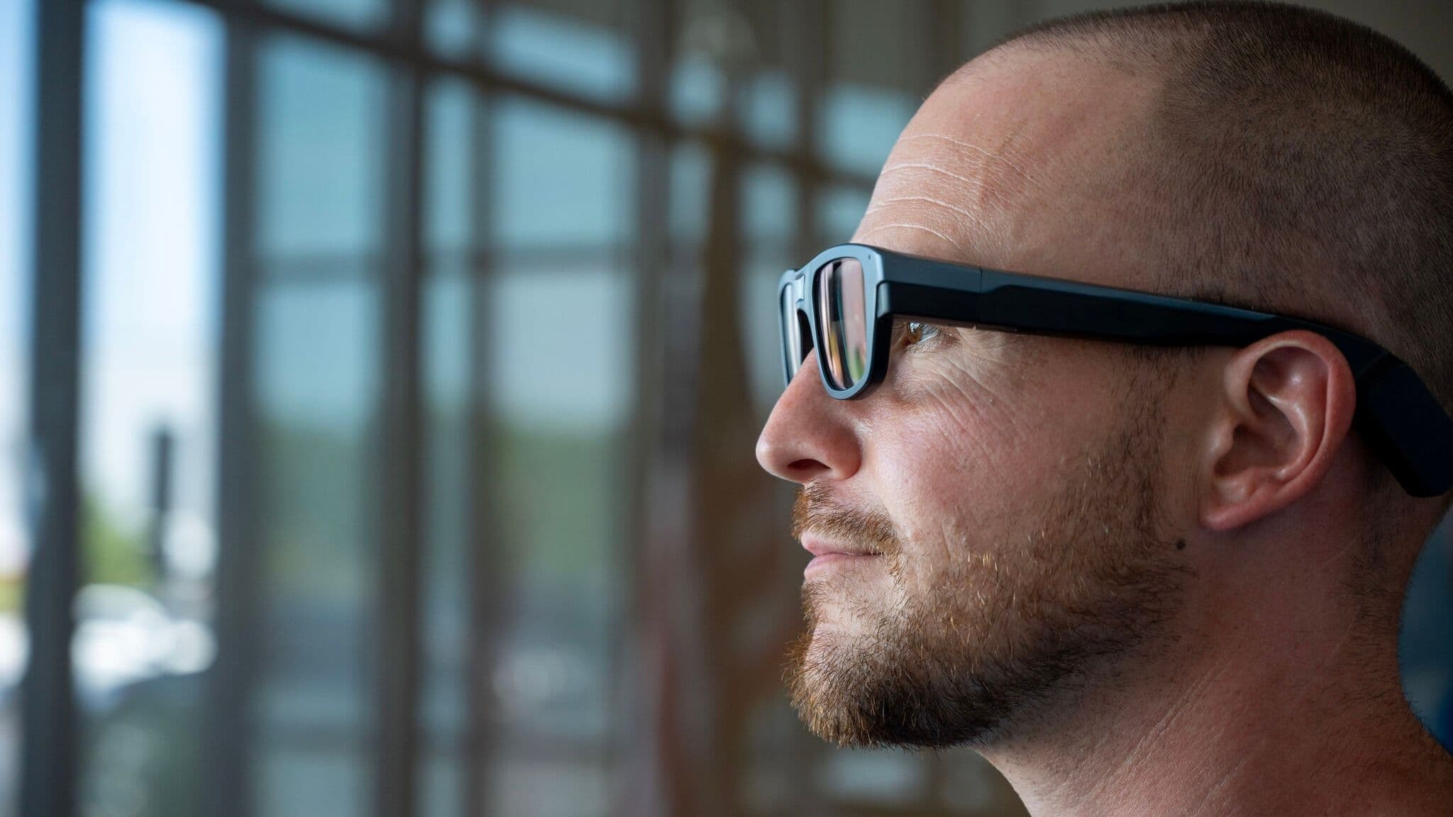In the race to make affordable display smartglasses, a $100 part may win it