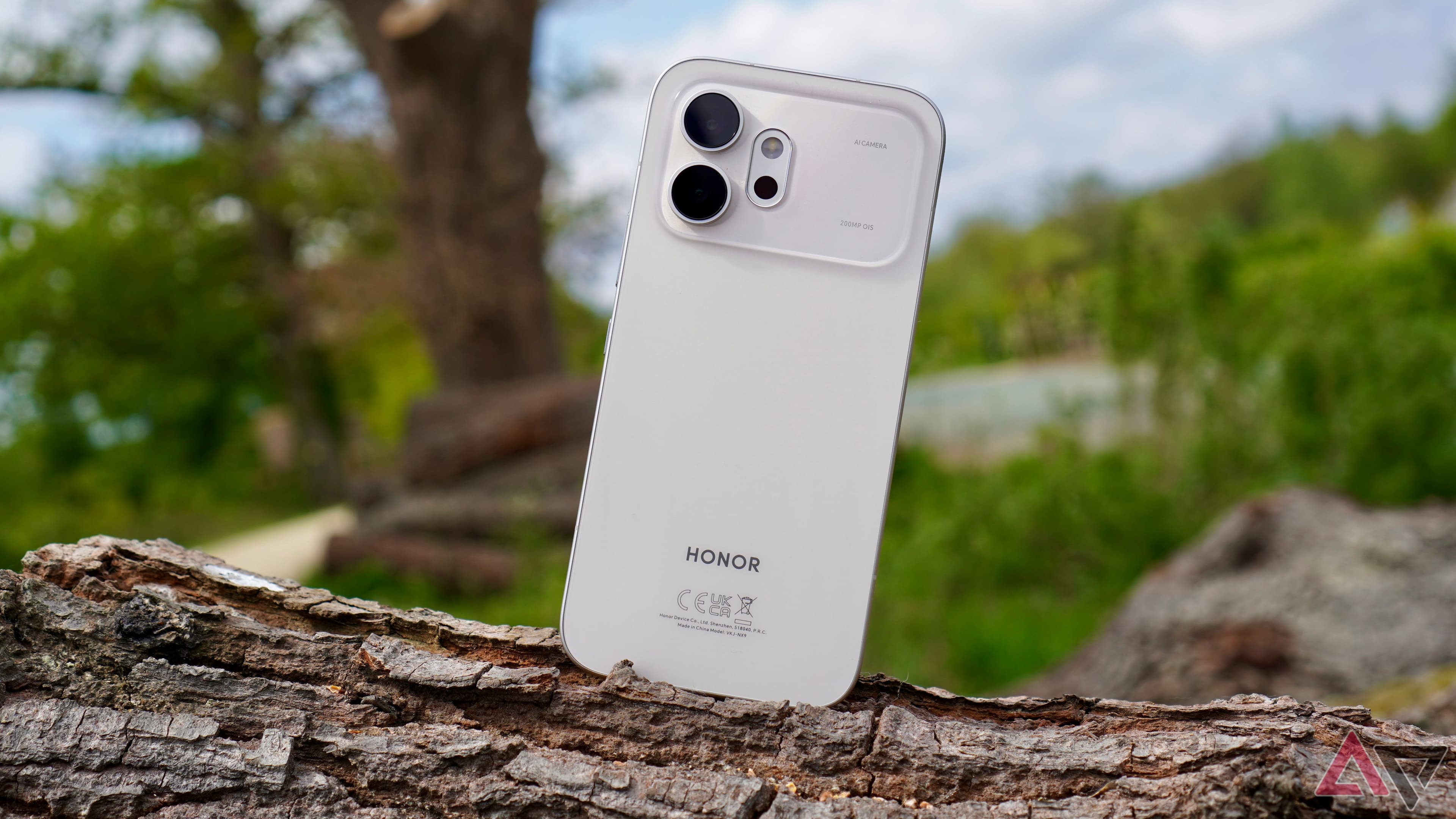 I reviewed the Honor 600, and it's more than just an iPhone clone