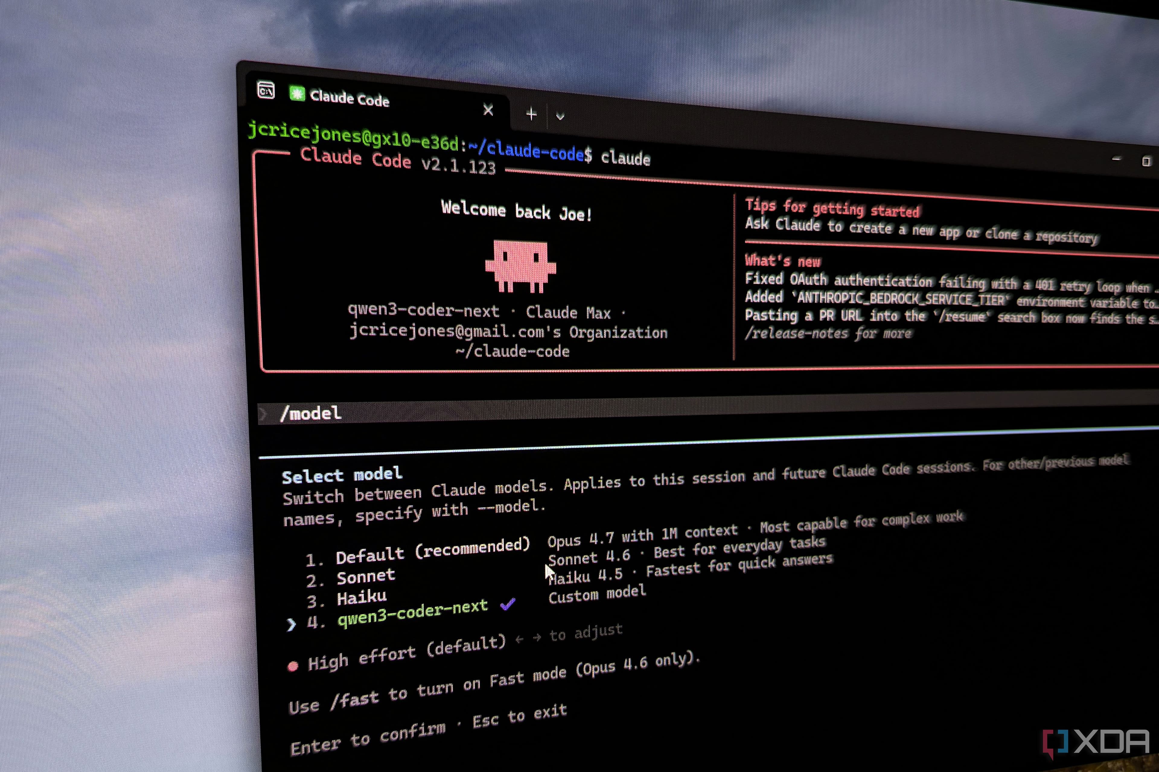 Claude Code with a local LLM running offline is the hybrid setup I didn't know I needed