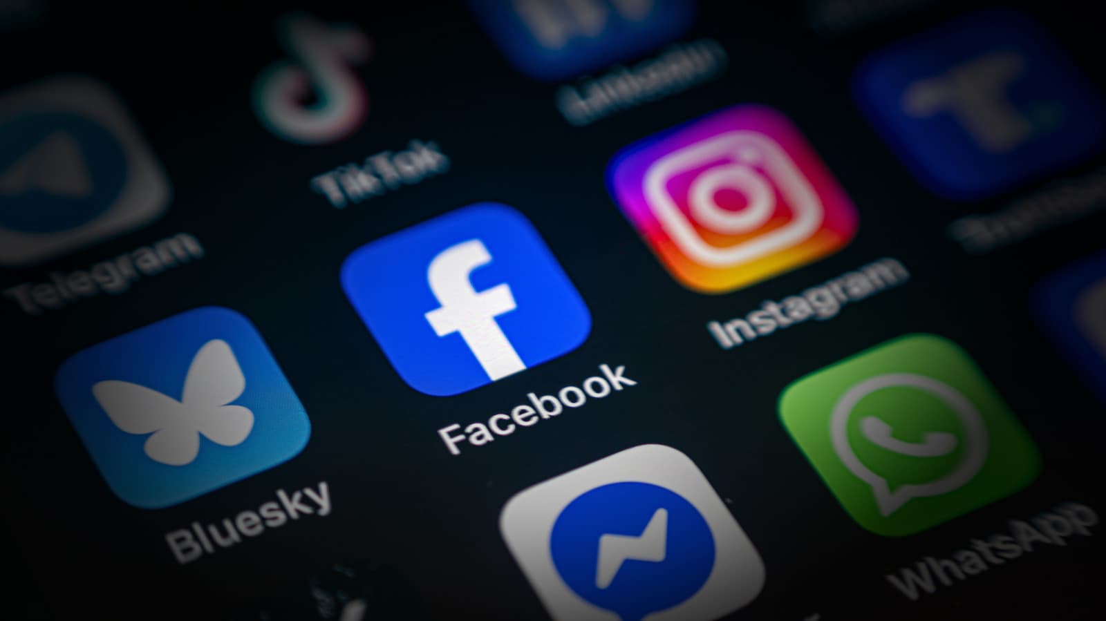 Meta's Facebook, Instagram Experience Widespread Outage in India Today
