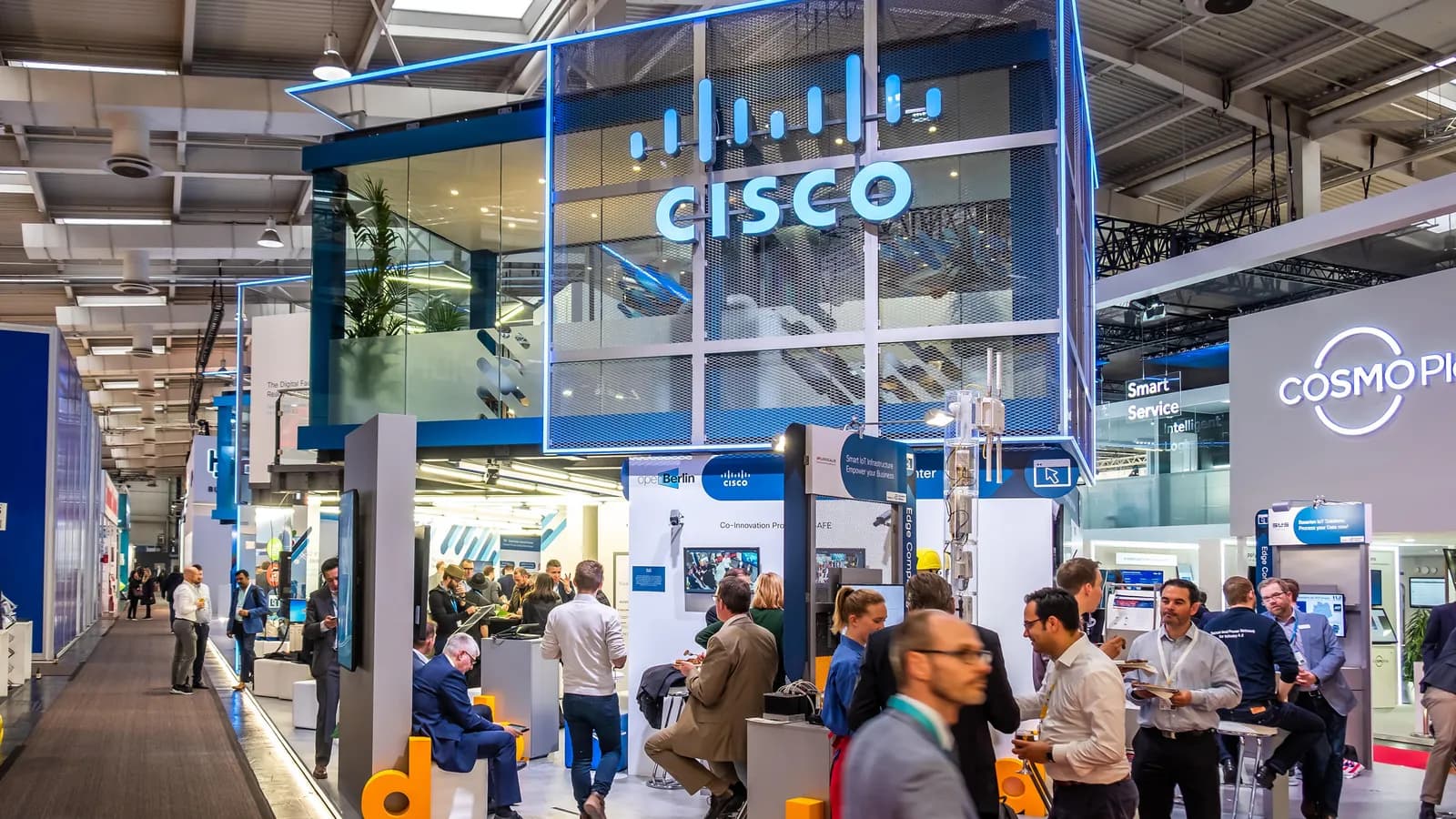 Cisco alerts users to active exploitation of SD-WAN zero-day vulnerability