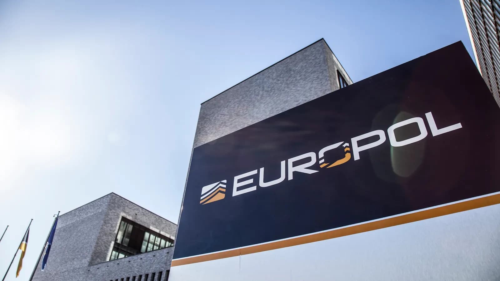 INTERPOL, Europol renew agreement to combat hackers and other criminals