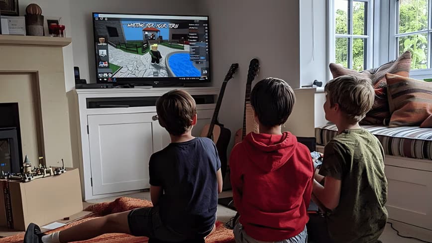 Russia Reverses Roblox Ban After Tide of Protests from Young Users